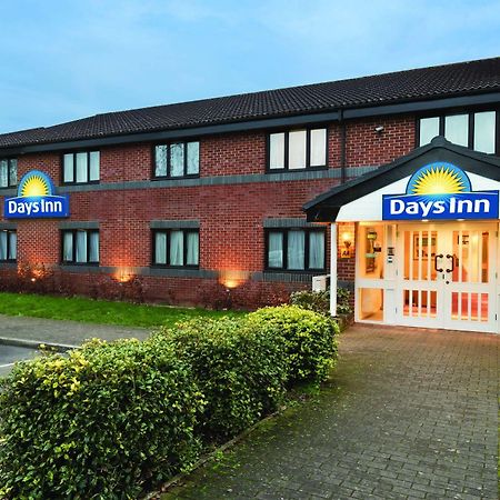 Days Inn Michaelwood M5 Falfield Exterior photo