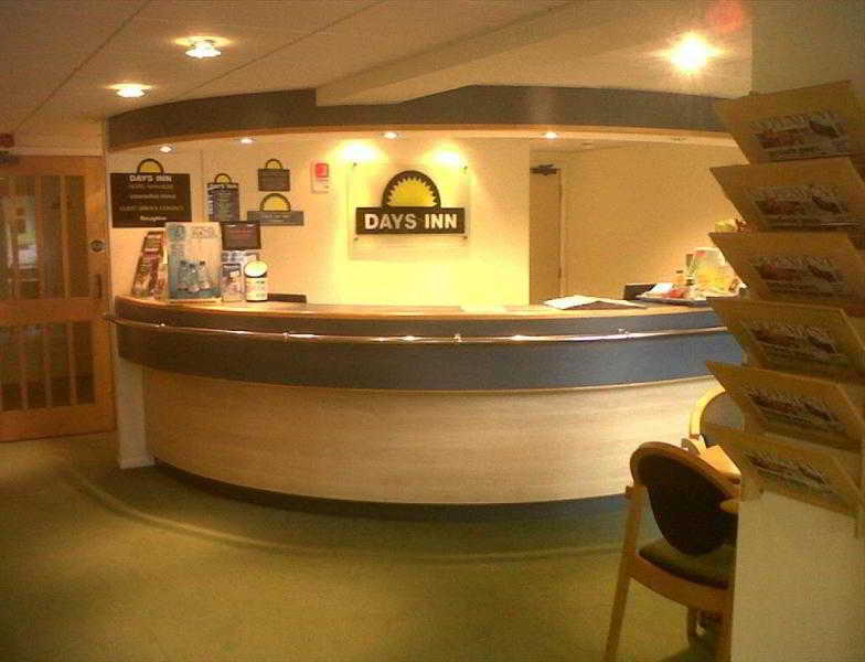 Days Inn Michaelwood M5 Falfield Exterior photo